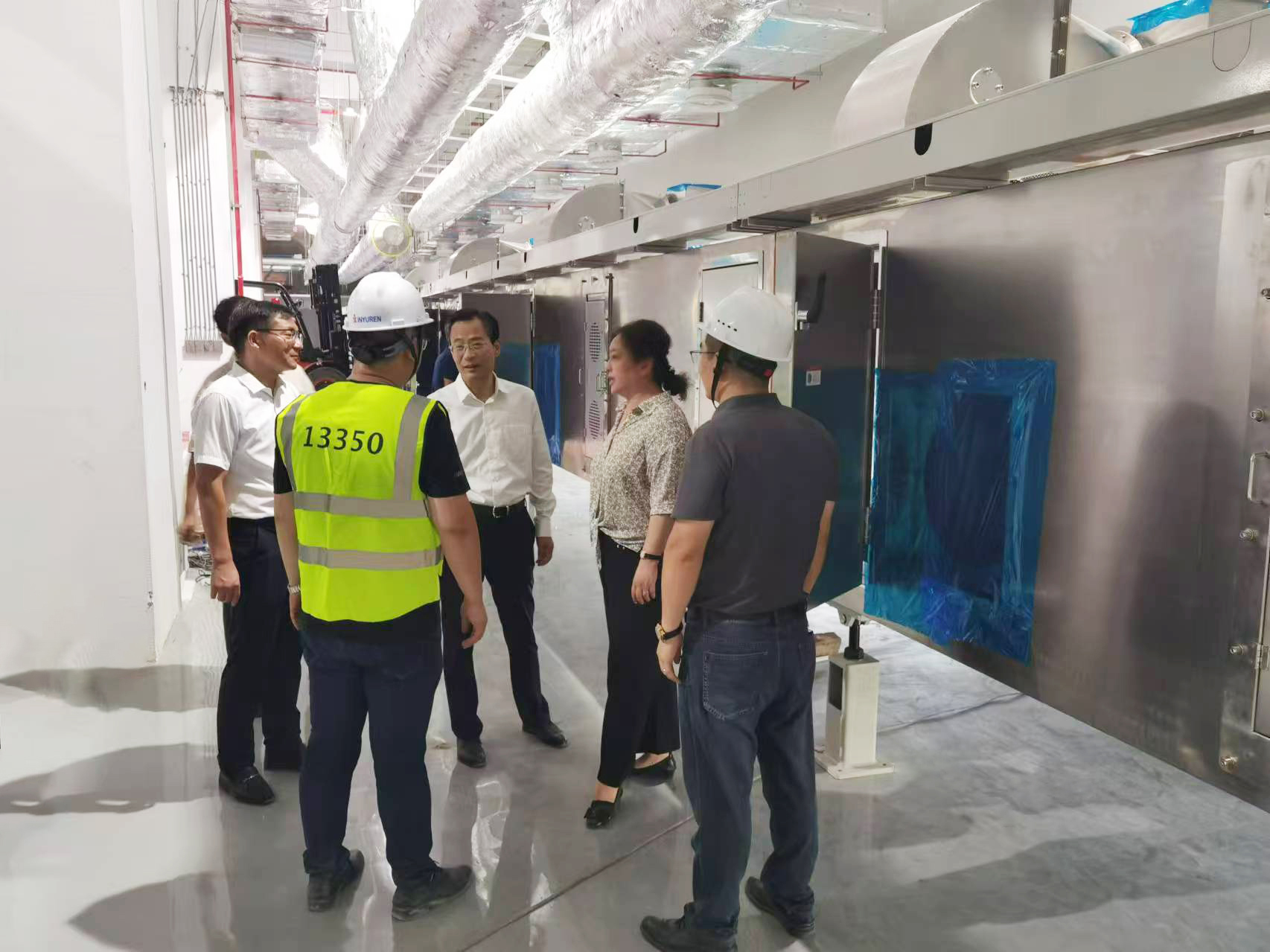 安徽省淮南市市长张志强一行领导莅临VR彩票 航天锂电项目调研指导